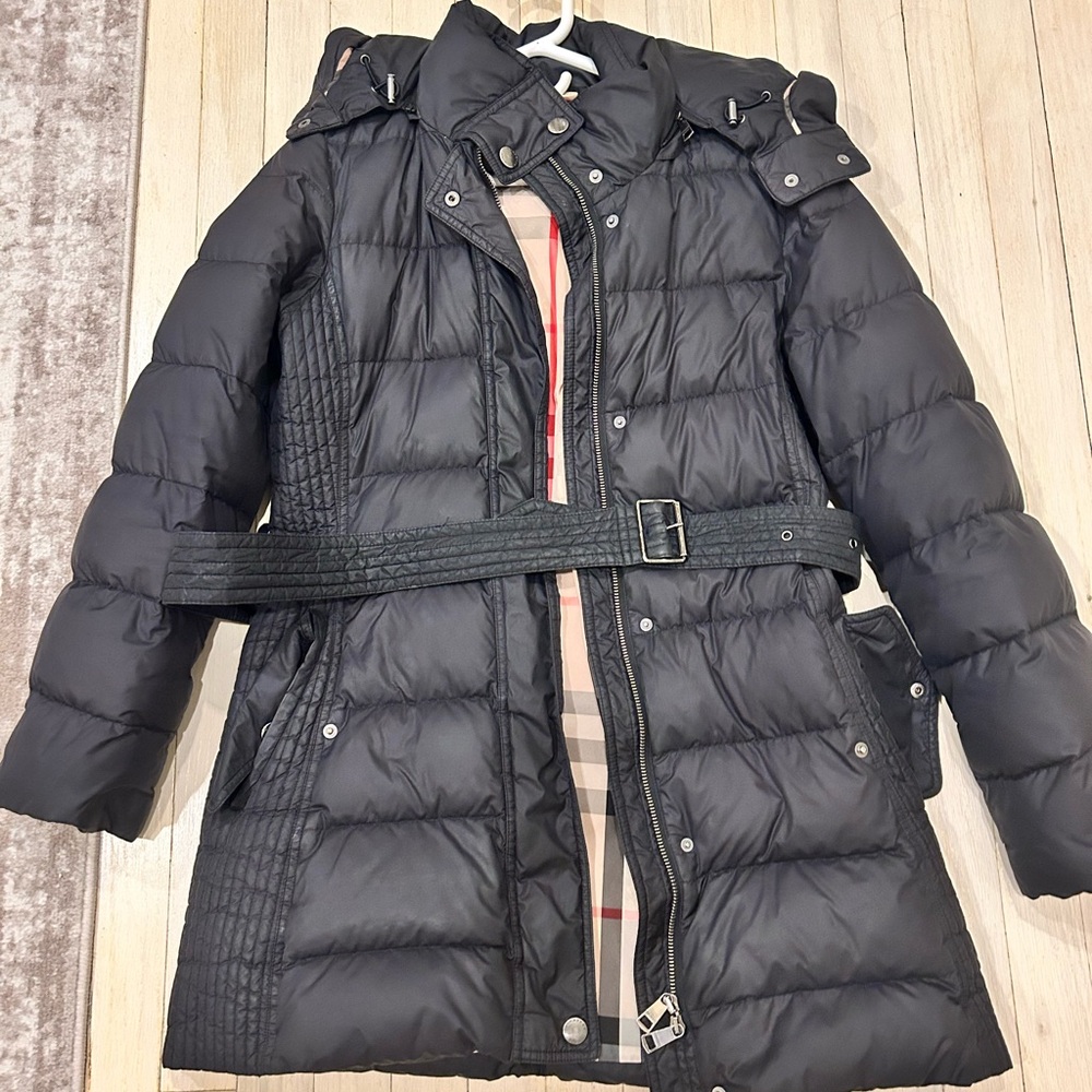 Burberry Black Puffer Coat with Classic Check Lining